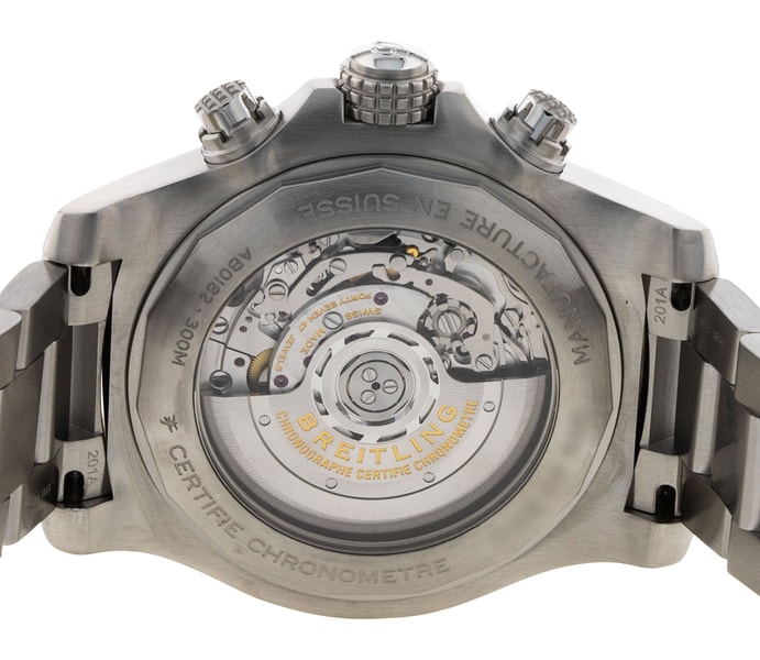 Breitling Avenger B01 Chronograph AB0182